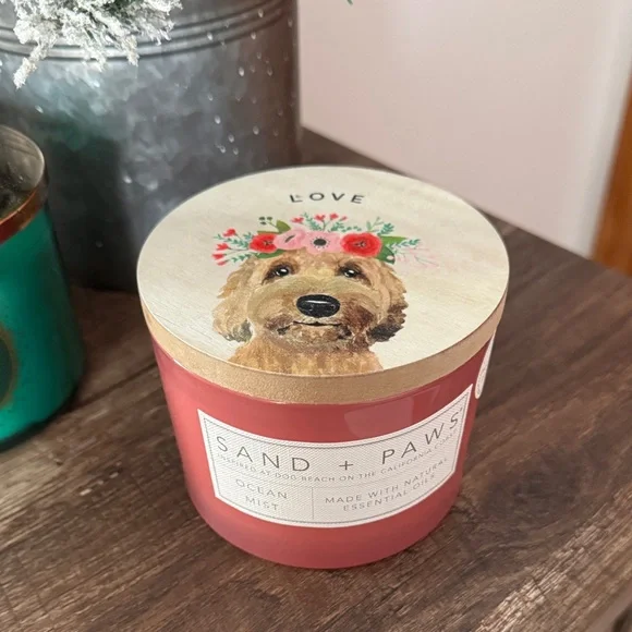 NWT Sand + Paws Ocean Mist Goldendoodle Candle - Picture 2 of 4
